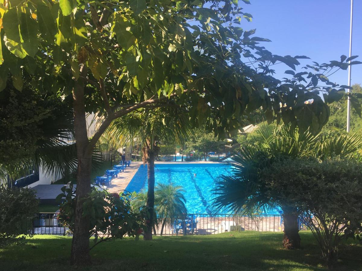 Hotel Golden Dolphin Caldas Novas Buitenkant foto